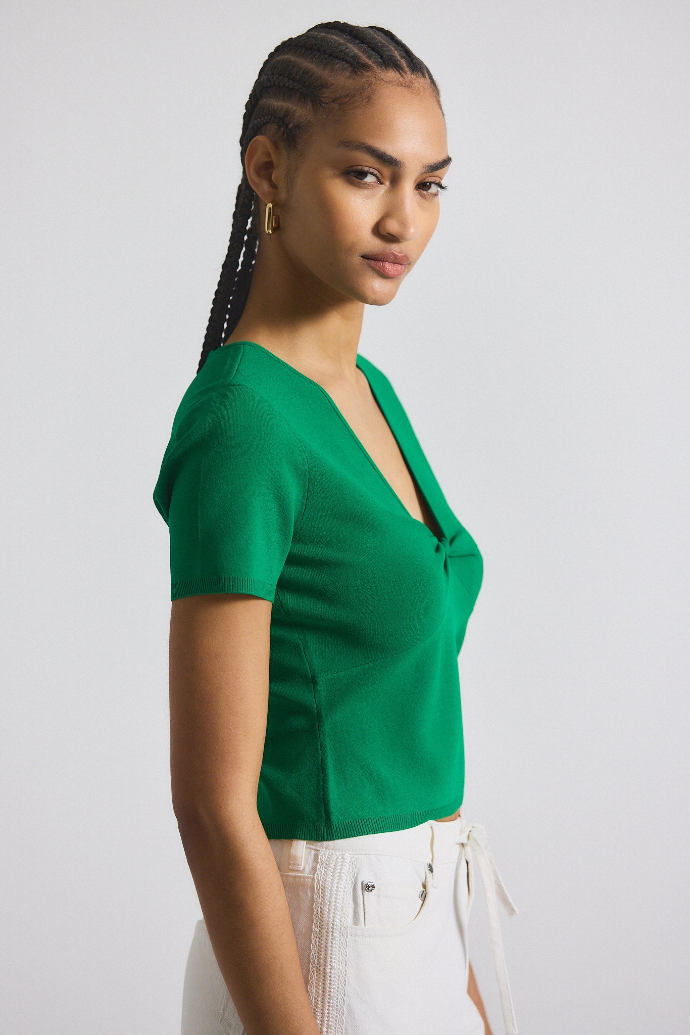 Belle Viscose Compact Knit Twist Front Sweater - Kelly Green
