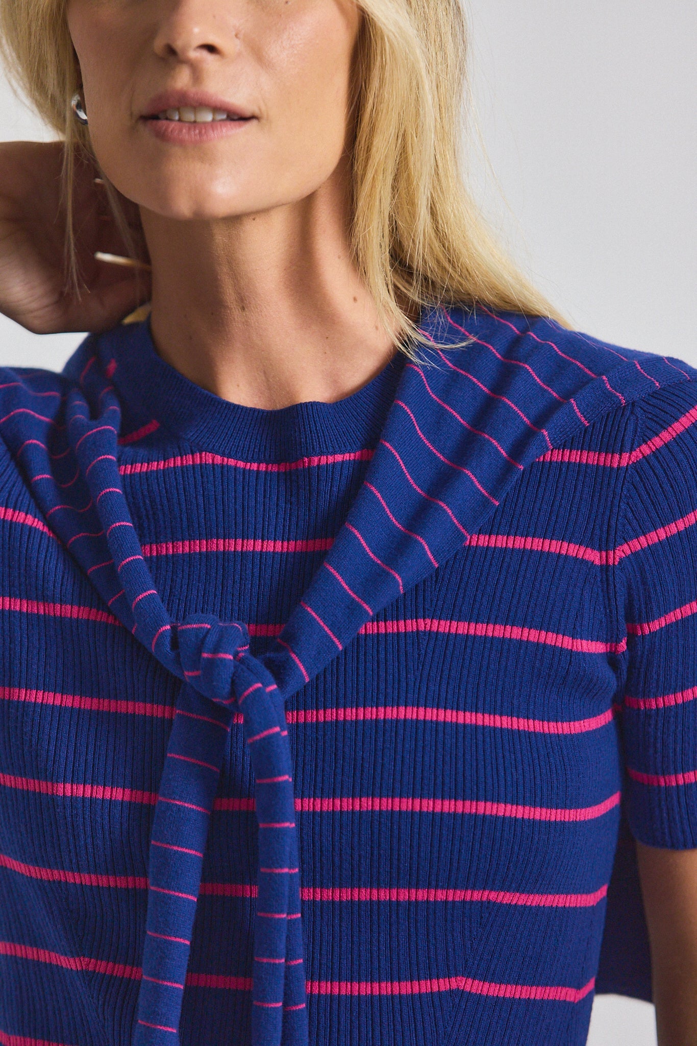 Twain Cotton Cashmere Short Sleeve Pre-Styled Sweater - Navy-Raspberry