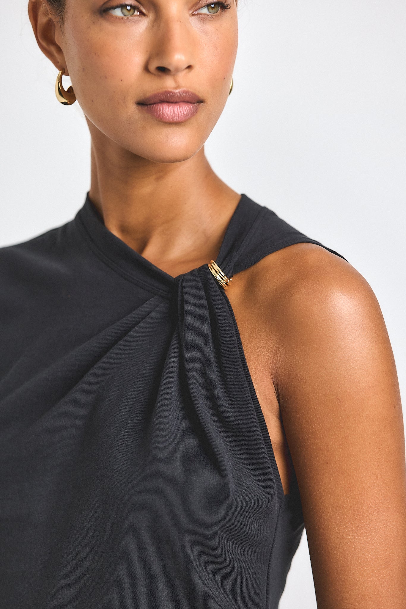 Nia Assymmetric Embellished Twist Tee - Black