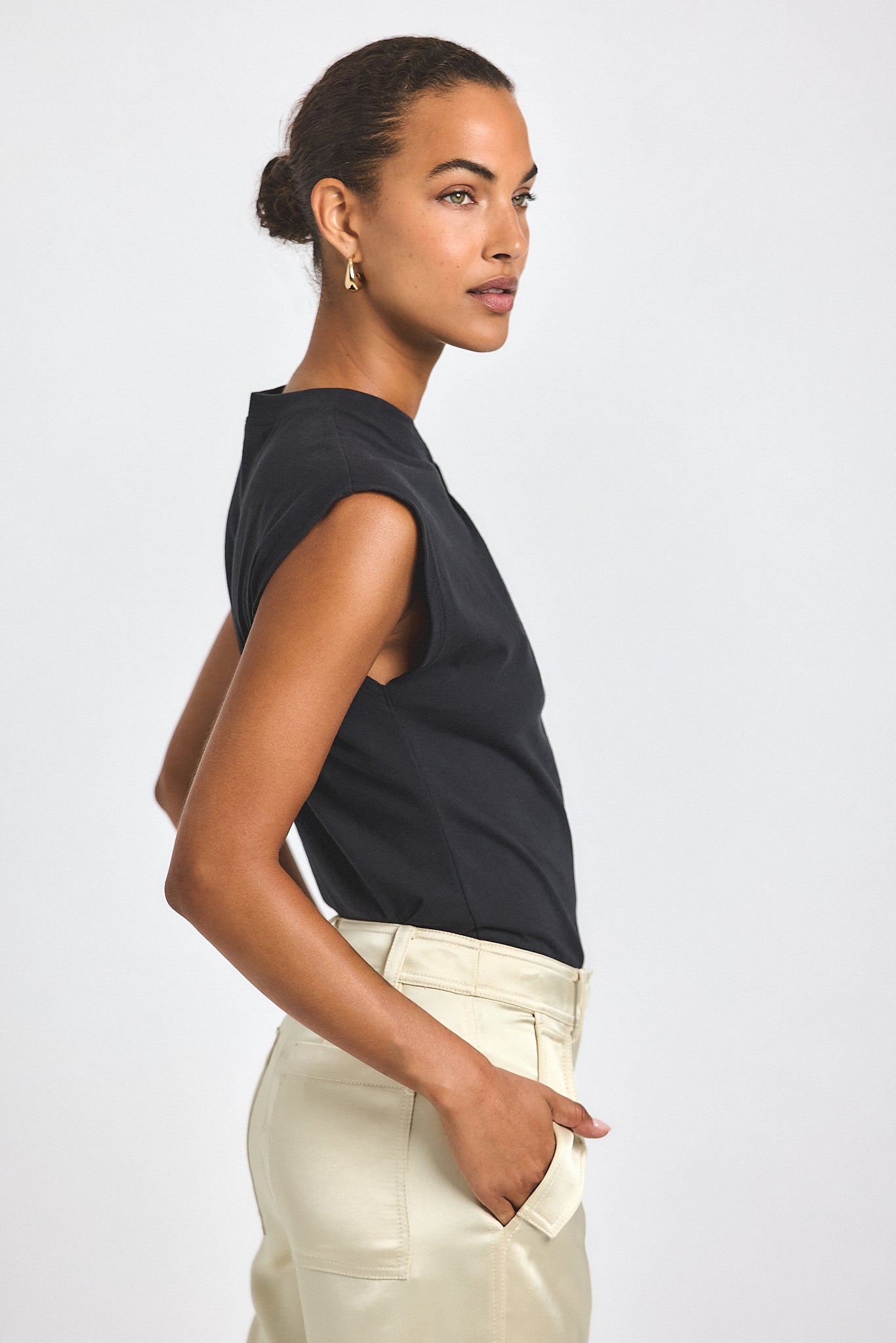 Nia Assymmetric Embellished Twist Tee - Black