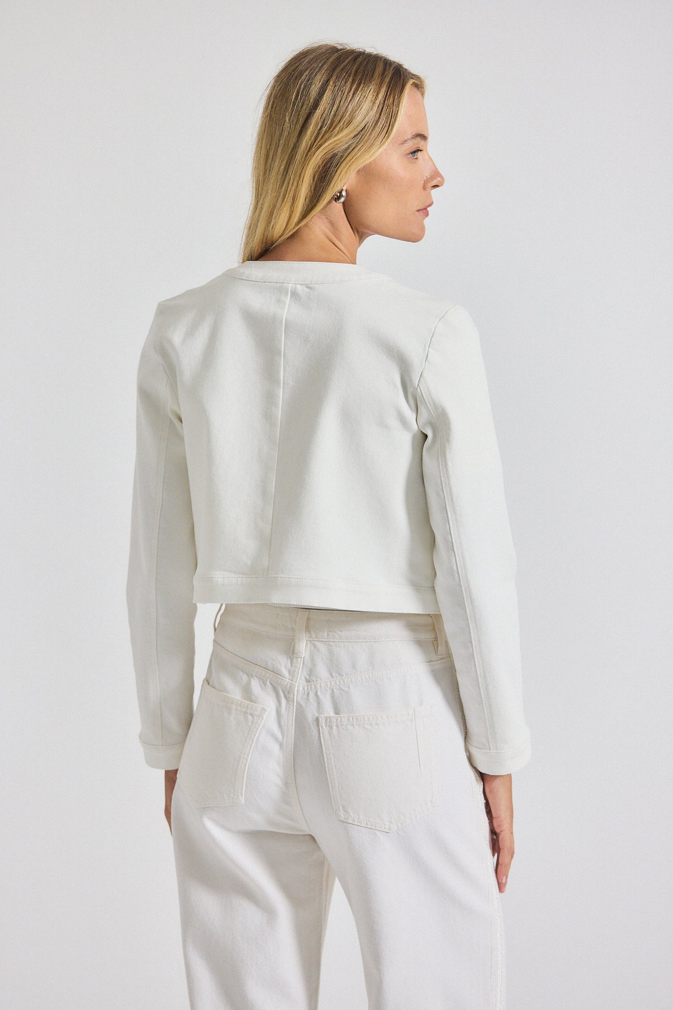 Penny Cropped Stretch Denim Jacket - Blanc de Blanc