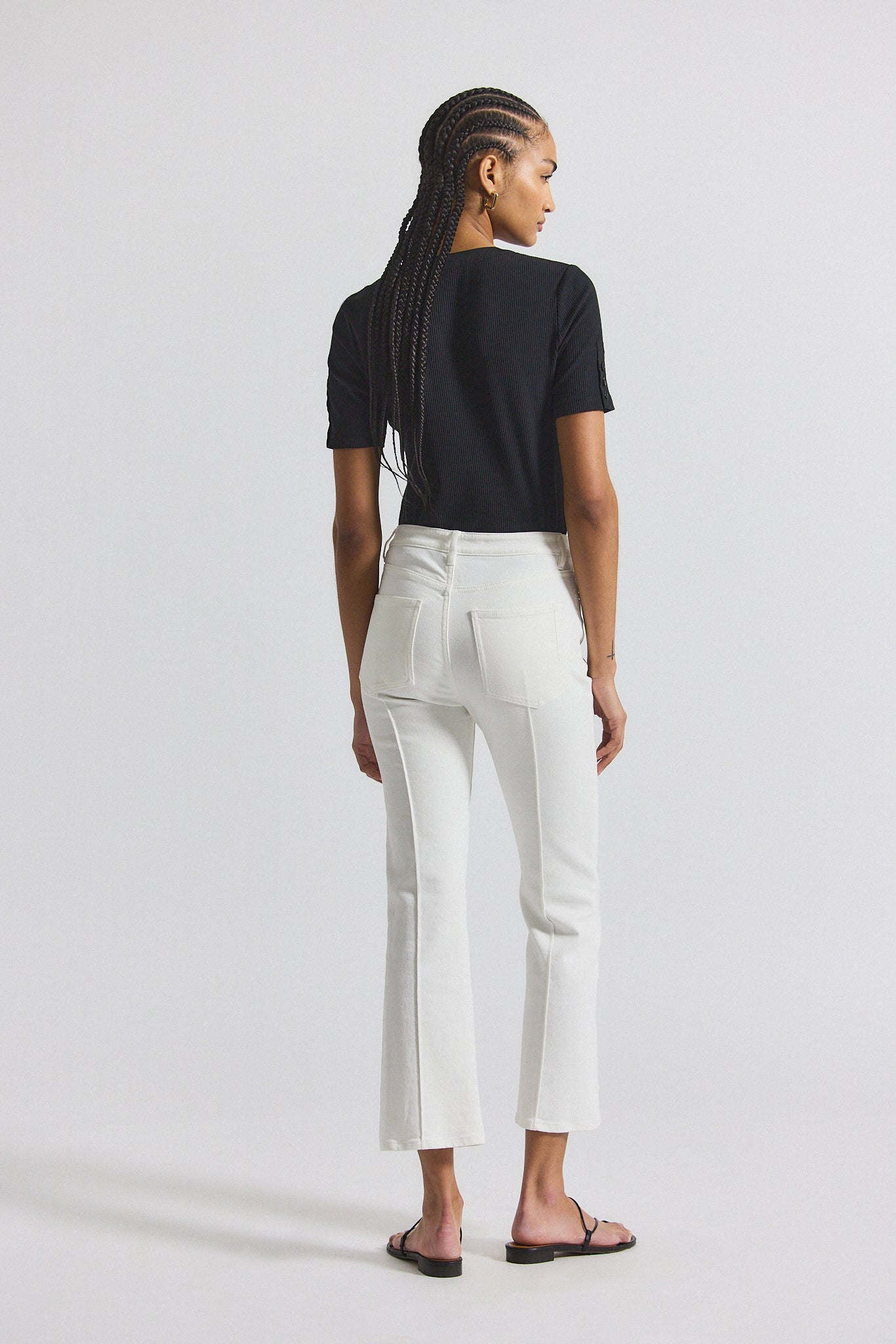 Perce Comfort Stretch Cropped Jean With Pintuck - Blanc de Blanc